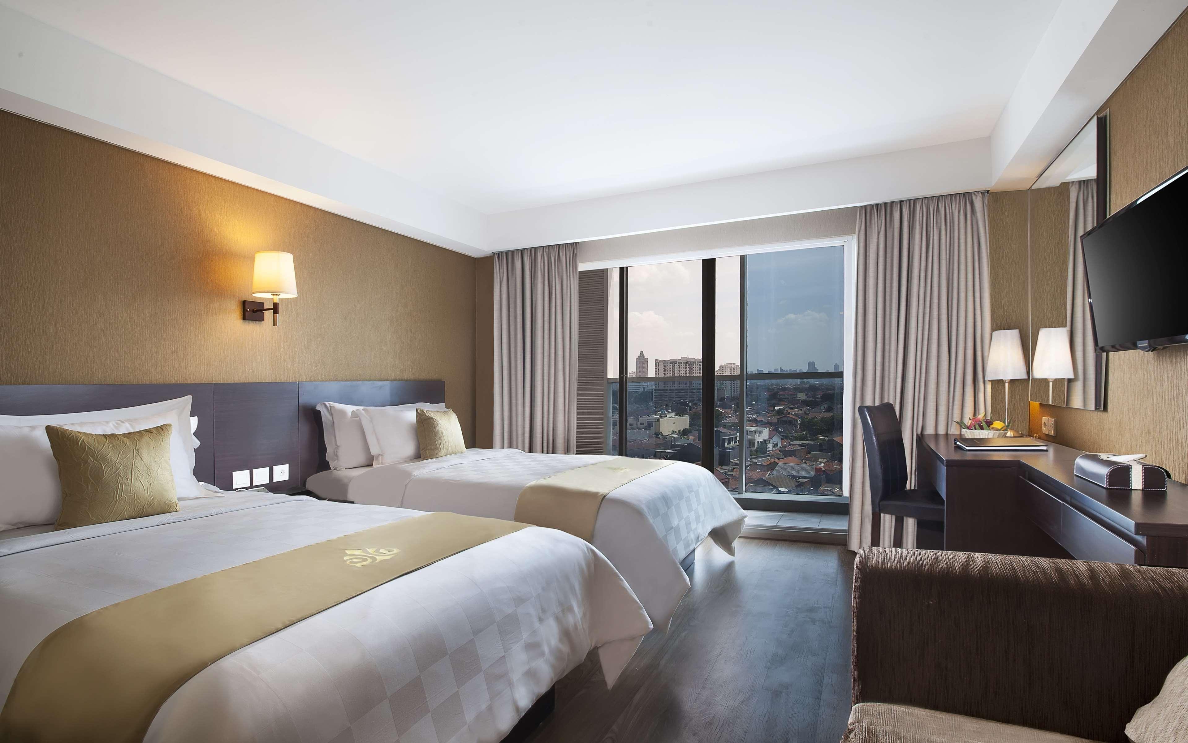Best Western Premier The Hive Jakarta Exterior photo