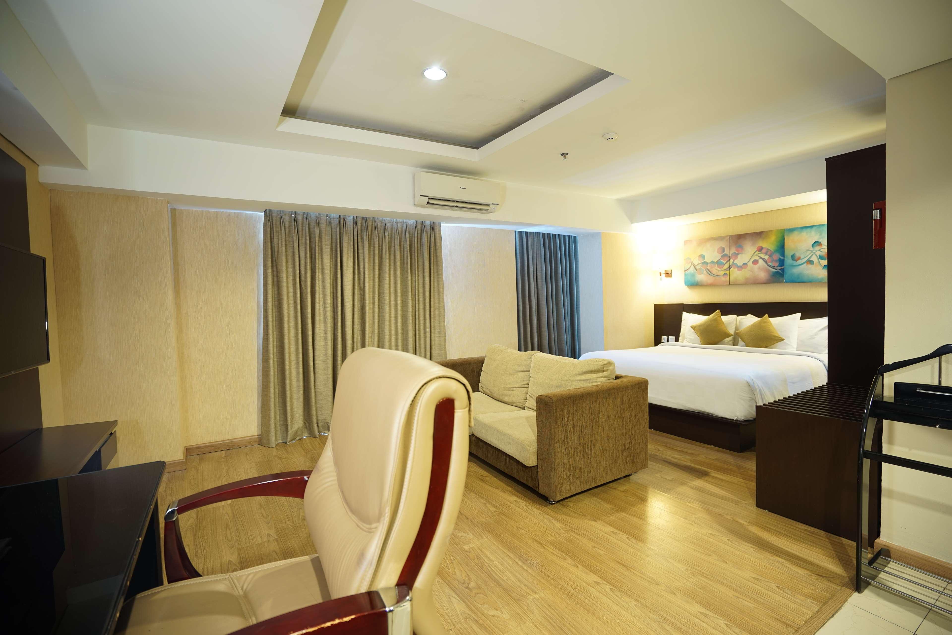 Best Western Premier The Hive Jakarta Exterior photo