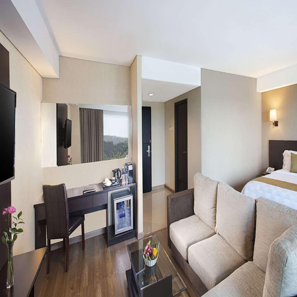 Best Western Premier The Hive Jakarta Room photo