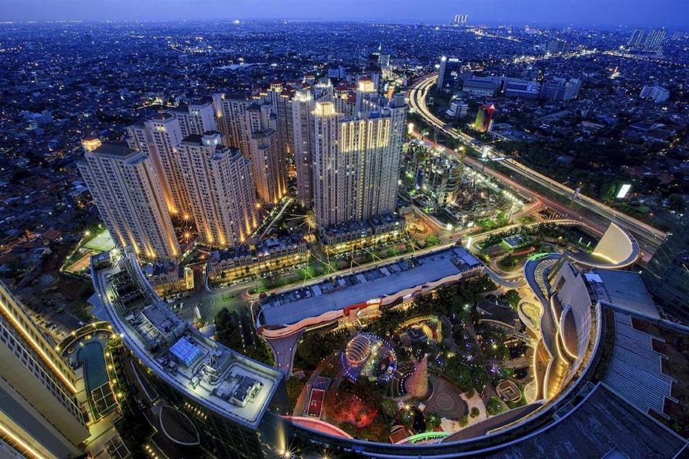 Best Western Premier The Hive Jakarta Exterior photo